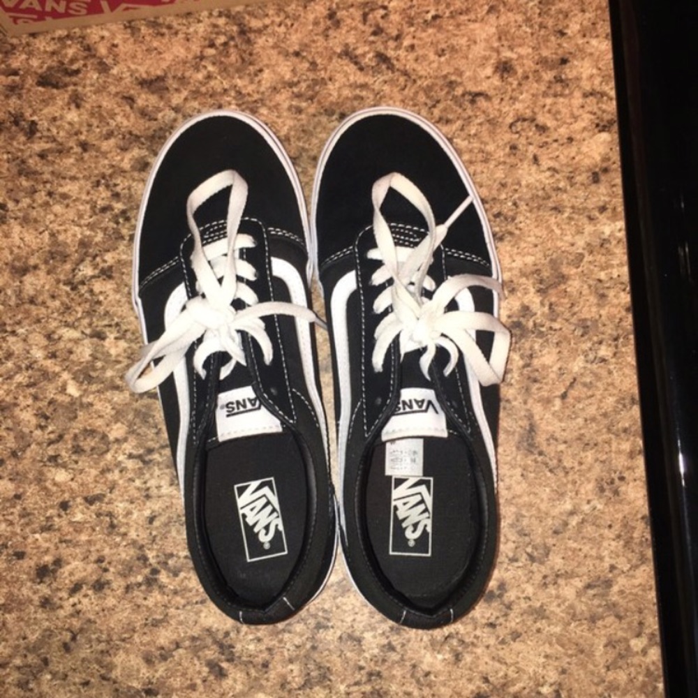 Old skool black vans